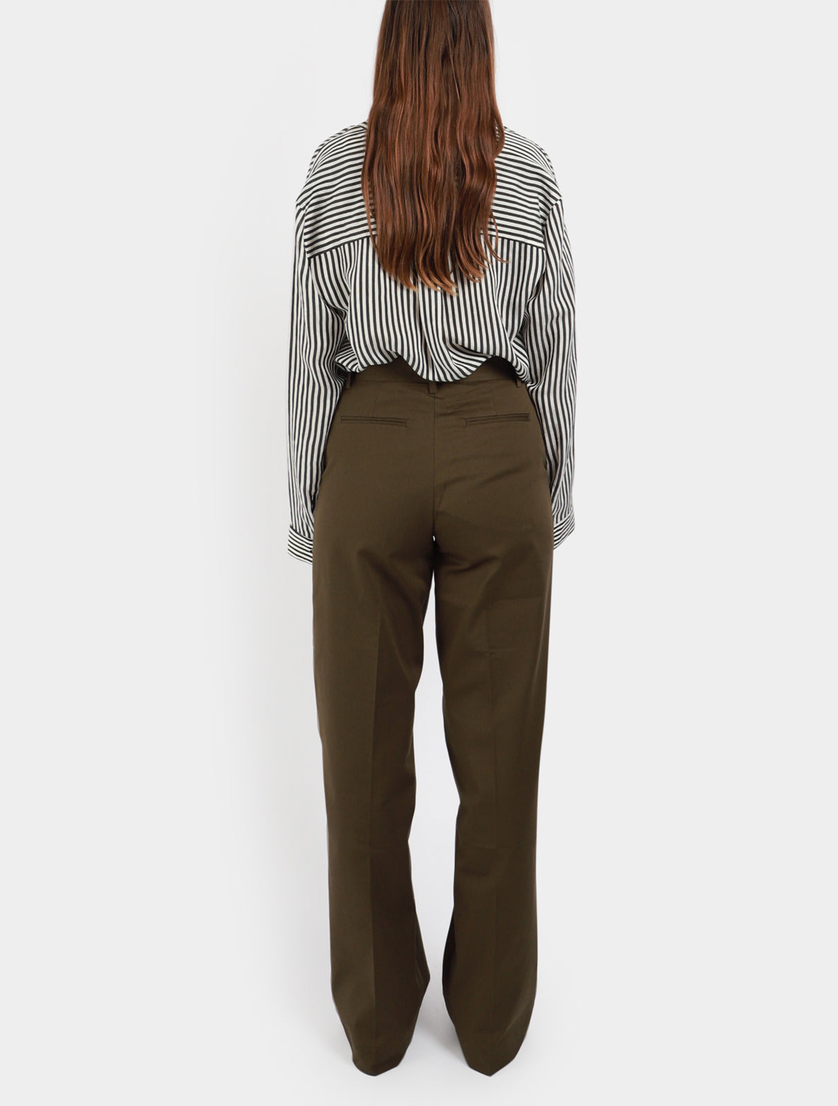 matteau-straight-twill-trouser-olive_3.jpg